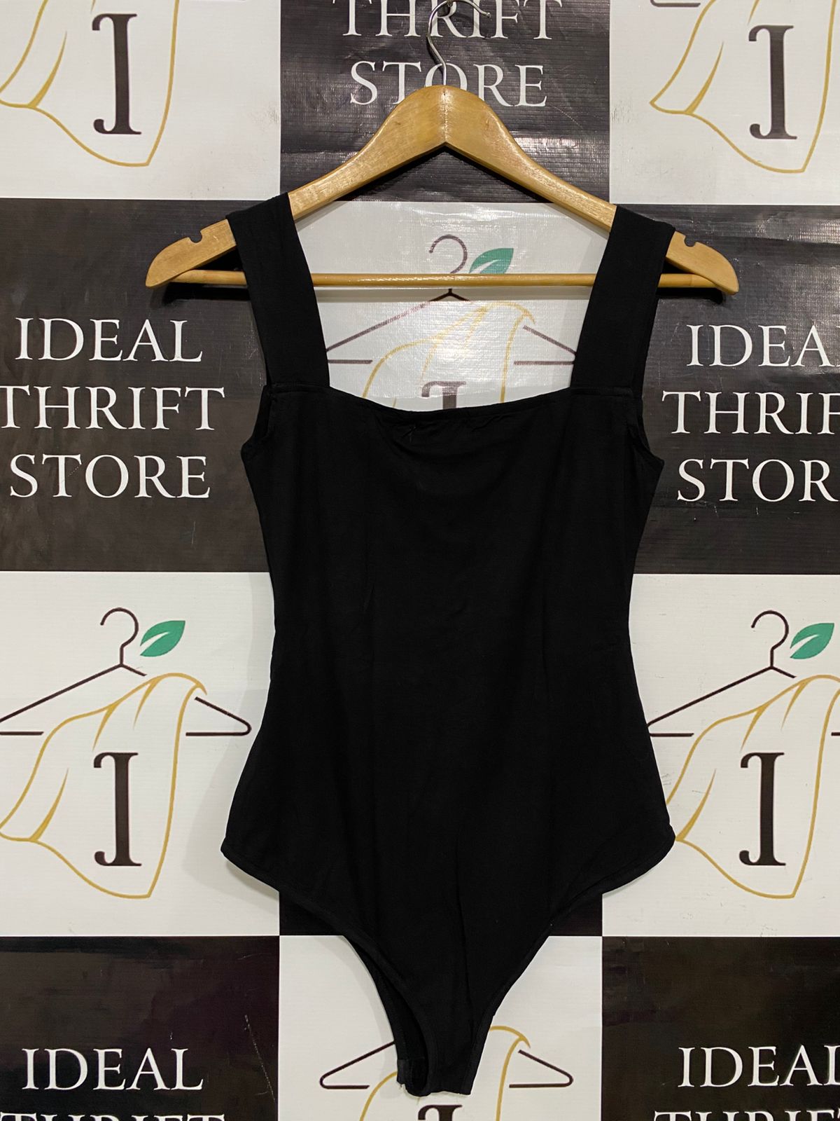 SHOW PO |S| BUST 13| A31| BLACK SQUARE NECK THONG BODYSUIT