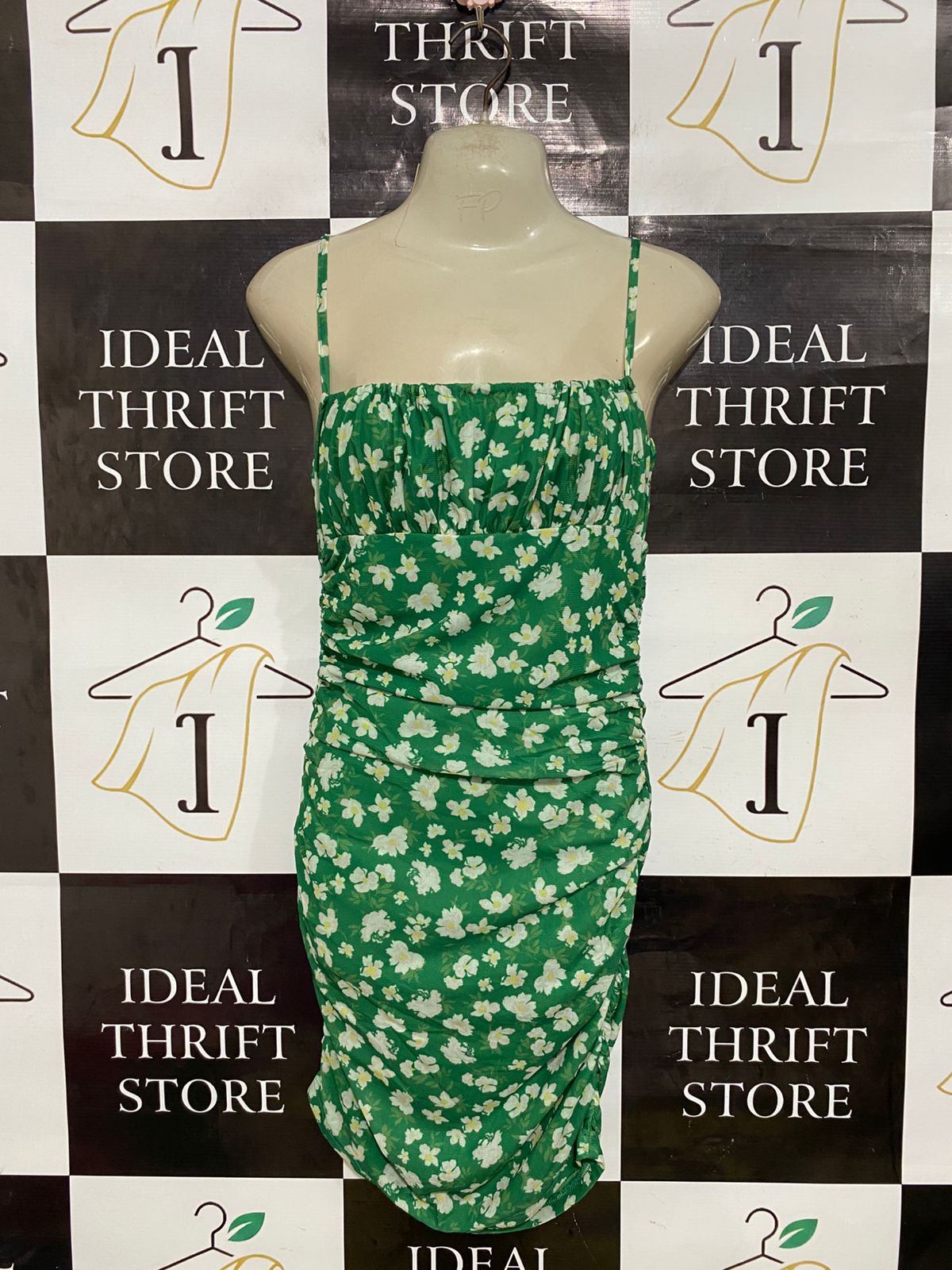 BEGINNING BOUTIQUE |M| BUST 15| A31| GREEN FLORAL RUCHED BODYCON SLIP DRESS