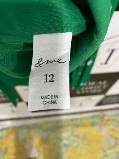& ME |M| BUST 19| A31| GREEN FLORAL V-NECK TIE-WAIST MIDI DRESS