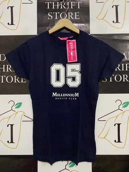 JBS WEAR |S| BUST 15| A31| NAVY BLUE "05 MILLENNIUM HEALTH CLUB" GRAPHIC T-SHIRT