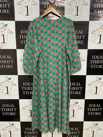 |L| BUST 21| A31| GREEN & PINK ROSE PRINT TIERED MIDI DRESS