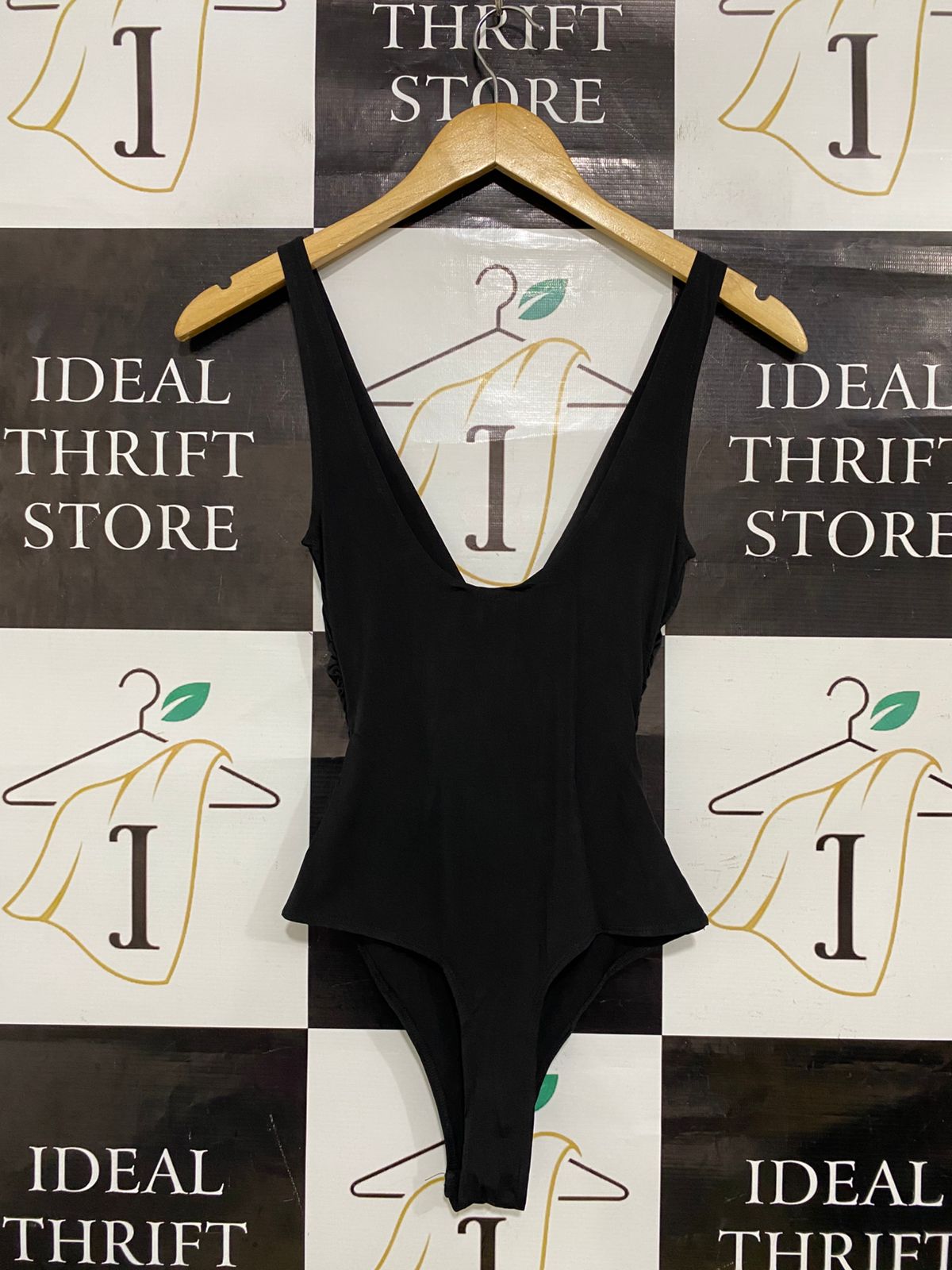 DAZIE |S| BUST 12| A31| BLACK PLUNGING V-NECK RUCHED BODYSUIT