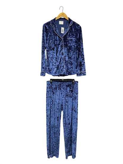 TIME TO SREAM |L| A32| BLUE CRUSHED VELVET PAJAMA-STYLE BUTTON-UP SHIRT & PANTS CO-ORD SET