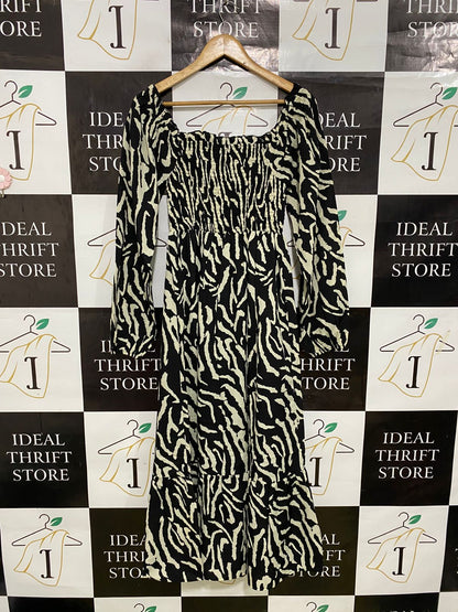 BRAVE SOUL |M| BUST 12| A33| BLACK & CREAM ANIMAL PRINT SMOCKED LONG-SLEEVE MIDI DRESS