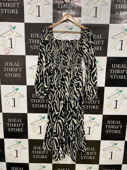 BRAVE SOUL |M| BUST 12| A33| BLACK & CREAM ANIMAL PRINT SMOCKED LONG-SLEEVE MIDI DRESS