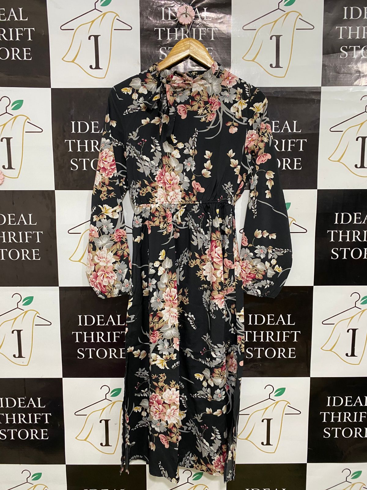 |S| BUST 16| A33| BLACK & PINK FLORAL HIGH-NECK TIE-NECK LONG-SLEEVE MIDI DRESS