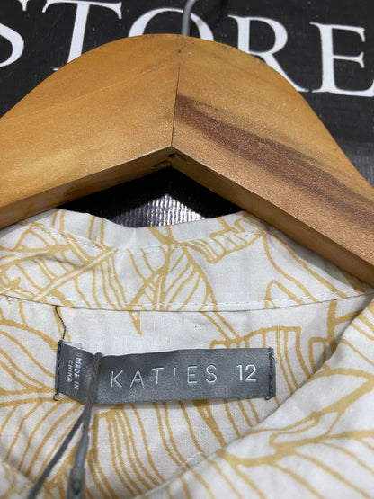 KATIES |L| BUST 20| A33| WHITE & MUSTARD YELLOW TROPICAL LEAF PRINT BUTTON-UP SHIRT