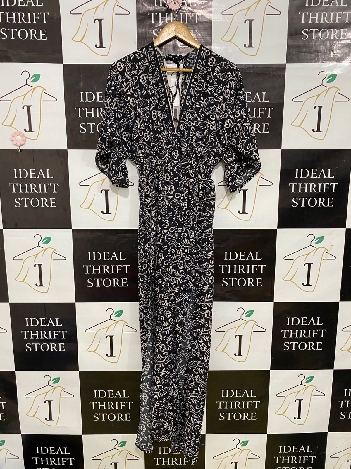 BOOHOO |M| BUST FREE| A33| BLACK & CREAM PAISLEY PRINT V-NECK TIE-BACK MIDI DRESS
