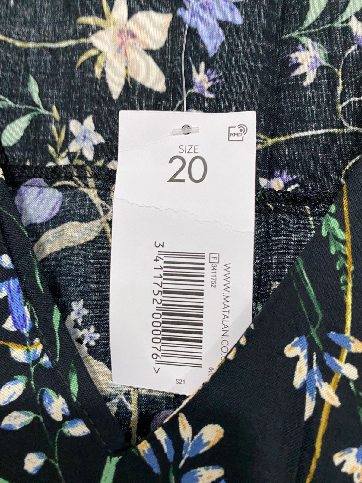 PAPAYA |L| BUST 20| A33| BLACK & MULTICOLOR FLORAL V-NECK SHORT-SLEEVE MIDI DRESS