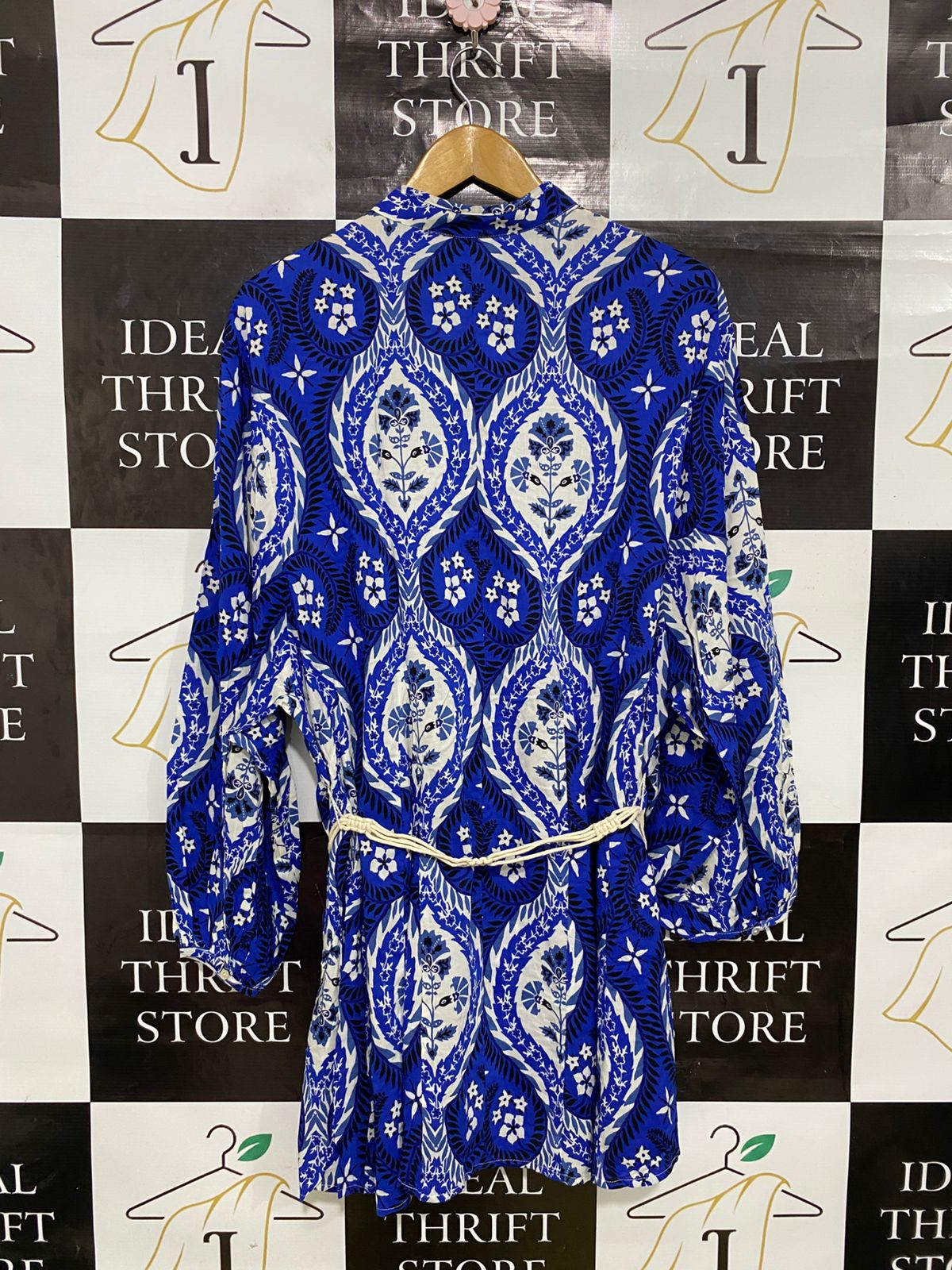 H&M |XL| BUST 21| A33| ROYAL BLUE & WHITE ORNATE DAMASK ROPE-BELTED TUNIC TOP