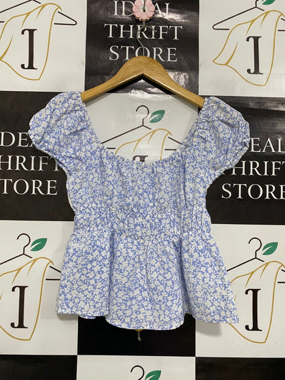 ALLY |S| BUST 13| A32| BLUE & WHITE FLORAL SCOOP-NECK PUFF-SLEEVE PEPLUM TOP