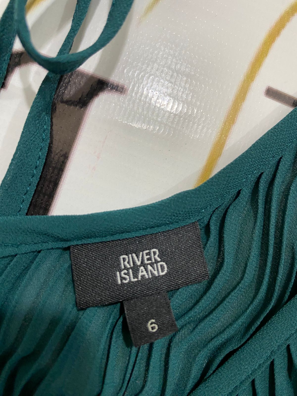 RIVER ISLAND |M| BUST 20| A32| EMERALD GREEN PLEATED TIERED-SLEEVE TIE-BACK BLOUSE