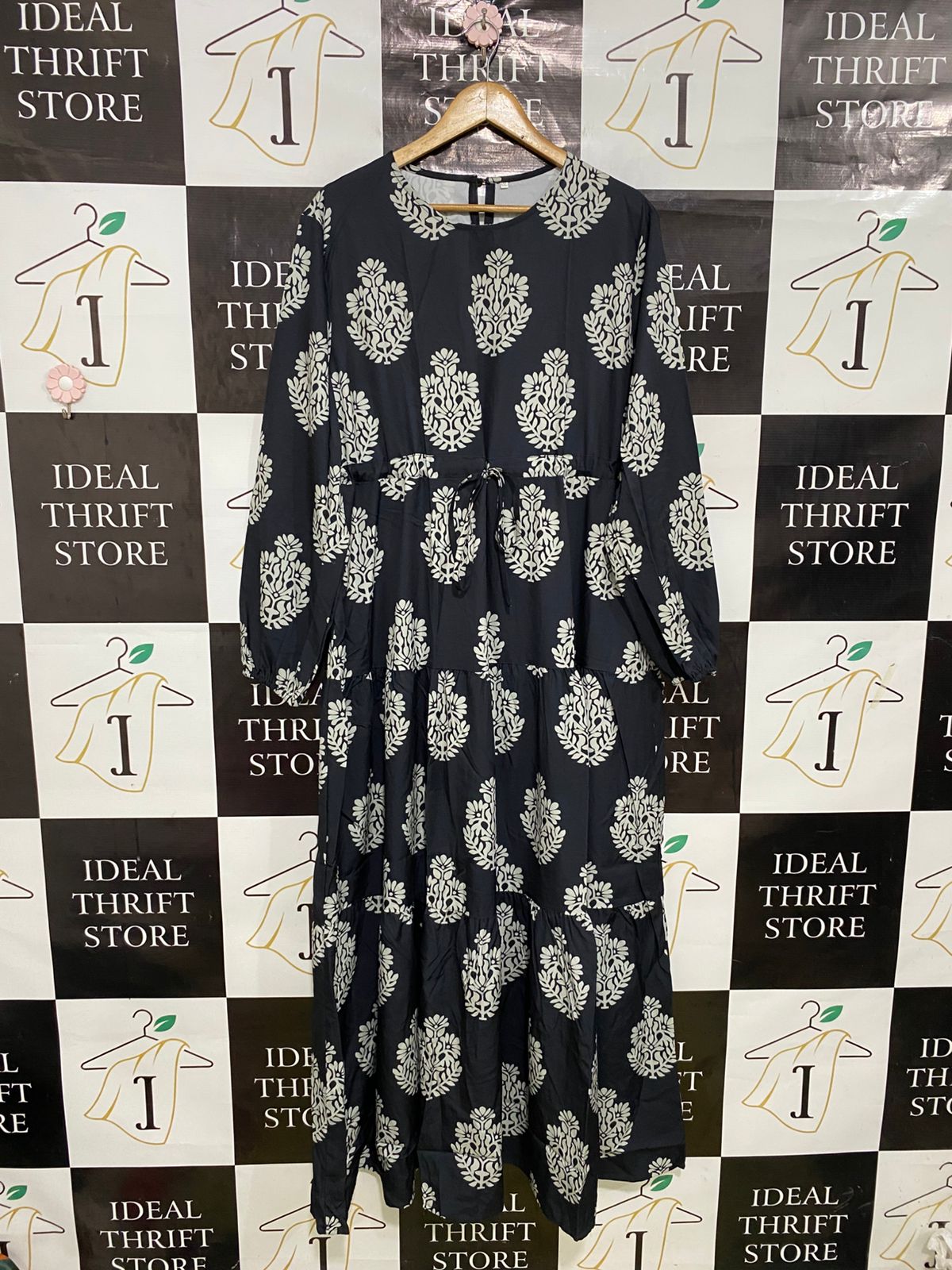 |XL| BUST 22| A32| BLACK & BEIGE BLOCK-PRINT BOHEMIAN TIERED LONG-SLEEVE MAXI DRESS