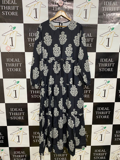 |XL| BUST 22| A32| BLACK & BEIGE BLOCK-PRINT BOHEMIAN TIERED LONG-SLEEVE MAXI DRESS