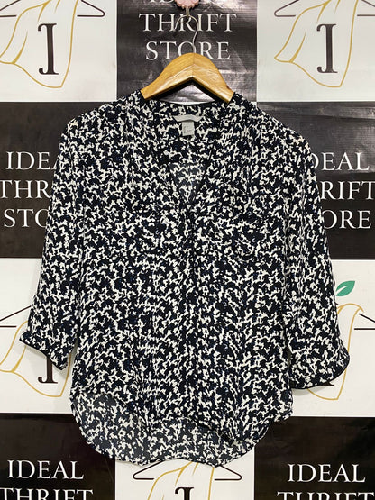 H&M |S| BUST 16| A32| BLACK & WHITE ABSTRACT PRINT V-NECK 3/4-SLEEVE BLOUSE