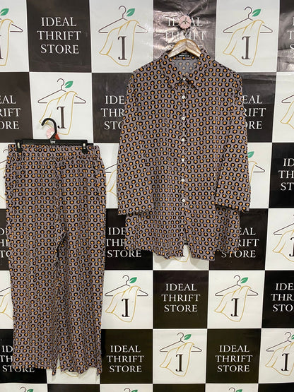 SHEIN |XL| A32| BLACK, ORANGE & WHITE GEOMETRIC PRINT COLLARED SHIRT & PANTS CO-ORD SET