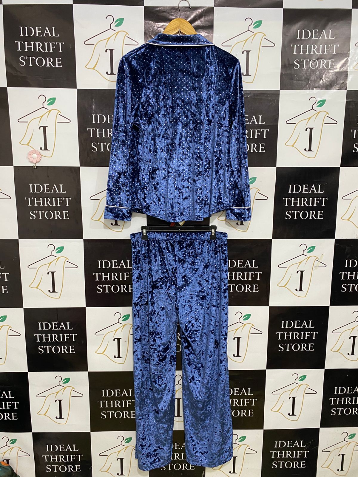 TIME TO SREAM |L| A32| BLUE CRUSHED VELVET PAJAMA-STYLE BUTTON-UP SHIRT & PANTS CO-ORD SET