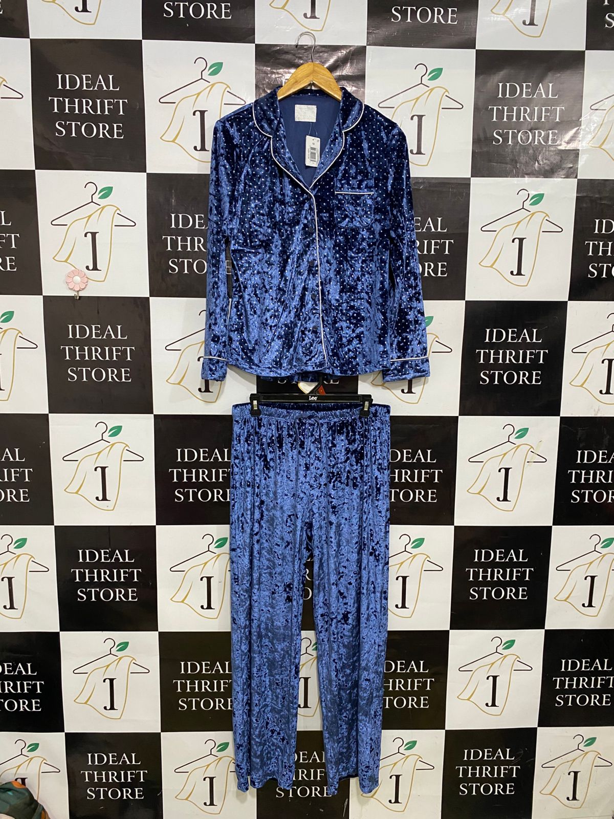 TIME TO SREAM |L| A32| BLUE CRUSHED VELVET PAJAMA-STYLE BUTTON-UP SHIRT & PANTS CO-ORD SET