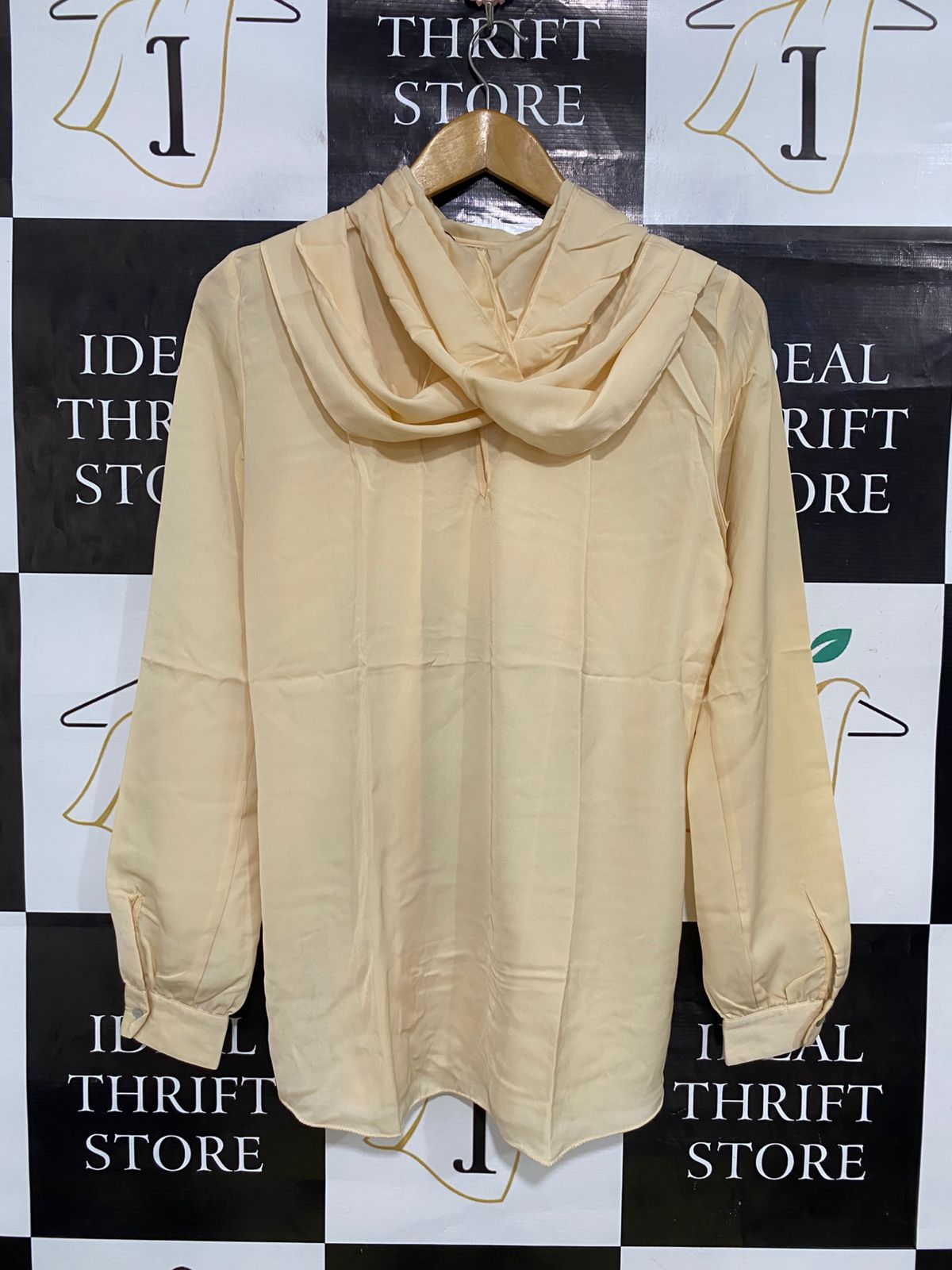 SISLEY |L| BUST 19| A32| CREAM SILKY TIE-NECK COWL-COLLAR LONG-SLEEVE BLOUSE