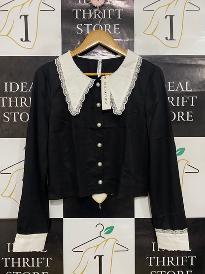 BLACK FRIDAY |M| BUST 19| A32| BLACK & WHITE LACE-TRIM PETER PAN COLLAR PEARL-BUTTON BLOUSE