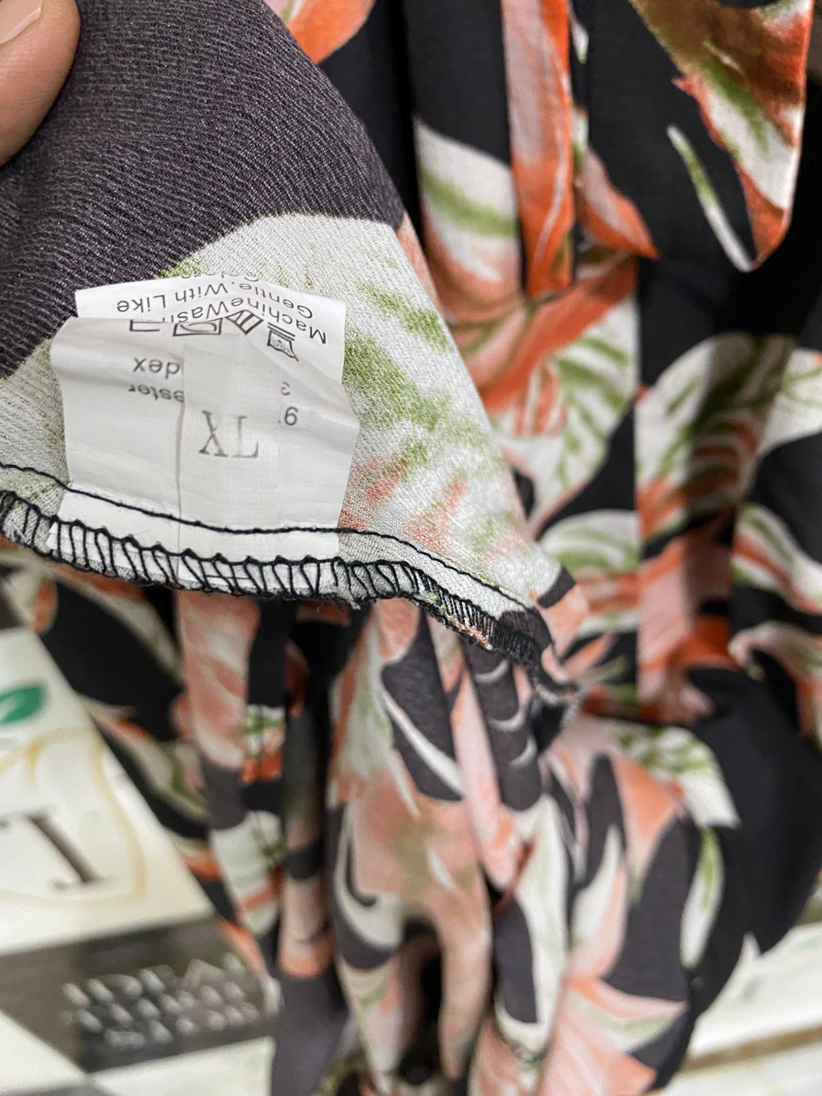|XL| BUST FREE| A32| BLACK & RUST TROPICAL LEAF V-NECK BELTED MAXI DRESS