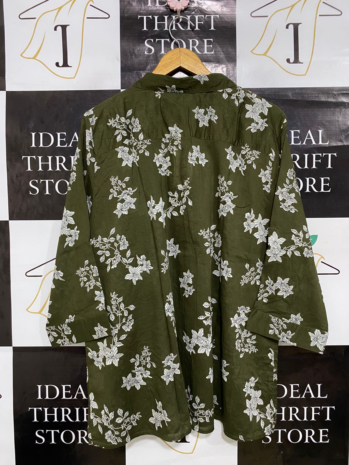 MILLERA |XL| BUST 24| A32| OLIVE GREEN & WHITE FLORAL PRINT BUTTON-UP TUNIC SHIRT