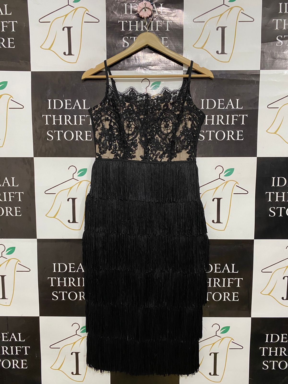 BOOHOO |S| BUST 16| A32| BLACK LACE-EMBELLISHED TIERED FRINGE CAMI MIDI DRESS