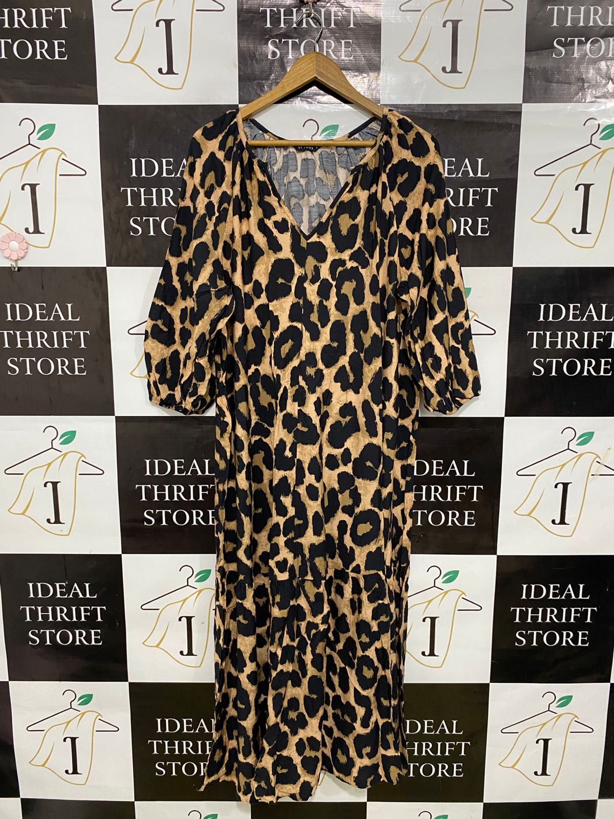 ET VOUS |XL| BUST 23| A32| LEOPARD-PRINT V-NECK LONG-SLEEVE TIERED MIDI DRESS