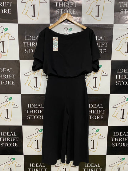 BOOHOO |M| BUST FREE| A32| BLACK BOAT-NECK SHORT-SLEEVE WIDE-LEG CROP JUMPSUIT