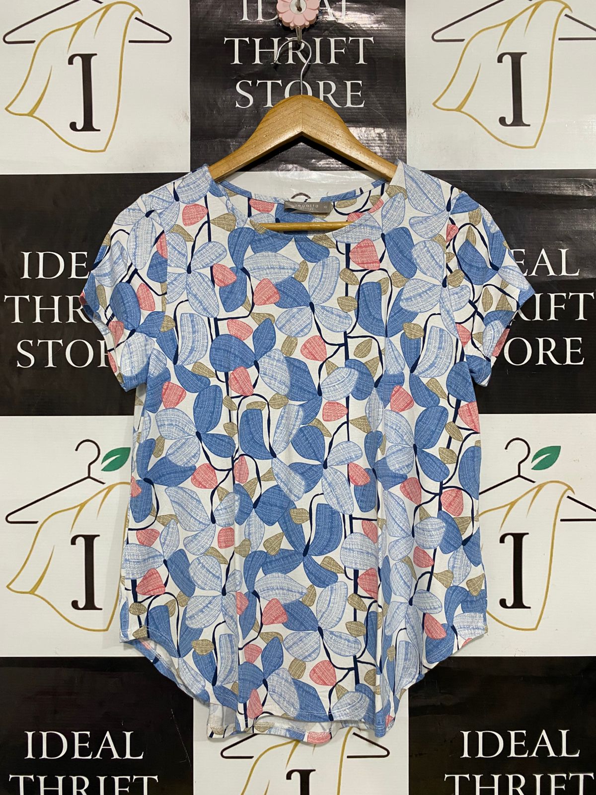 REGATTA |M| BUST 17| A33| BLUE & PINK ABSTRACT FLORAL PRINT SHORT-SLEEVE CURVED-HEM TOP
