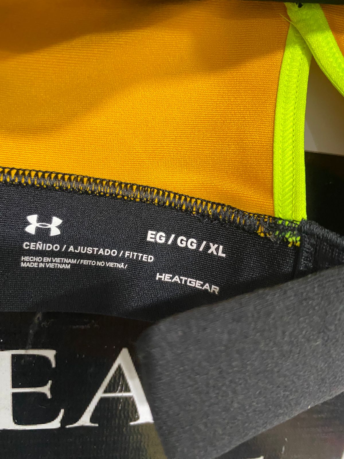 UNDER ARMOUR |XL| BUST 16| A33| MUSTARD YELLOW & BLACK BRANDED-STRAP SPORTS BRA