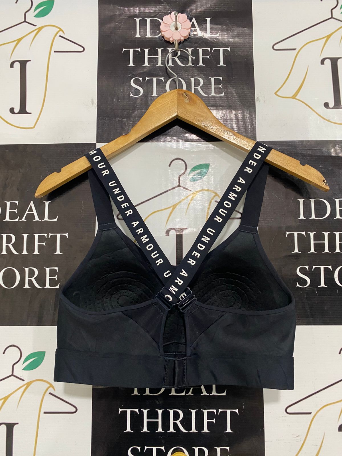UNDER ARMOUR |M| BUST 14| A33| BLACK BRANDED-STRAP PADDED SPORTS BRA