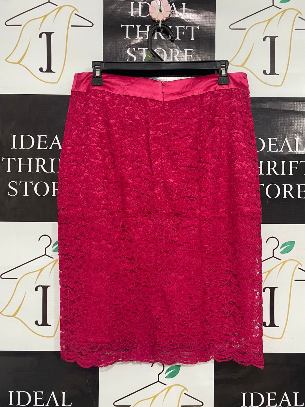 REVIEW |L| WAIST 31| A33| REVIEW MAGENTA LACE HIGH-WAIST SCALLOPED MIDI SKIRT