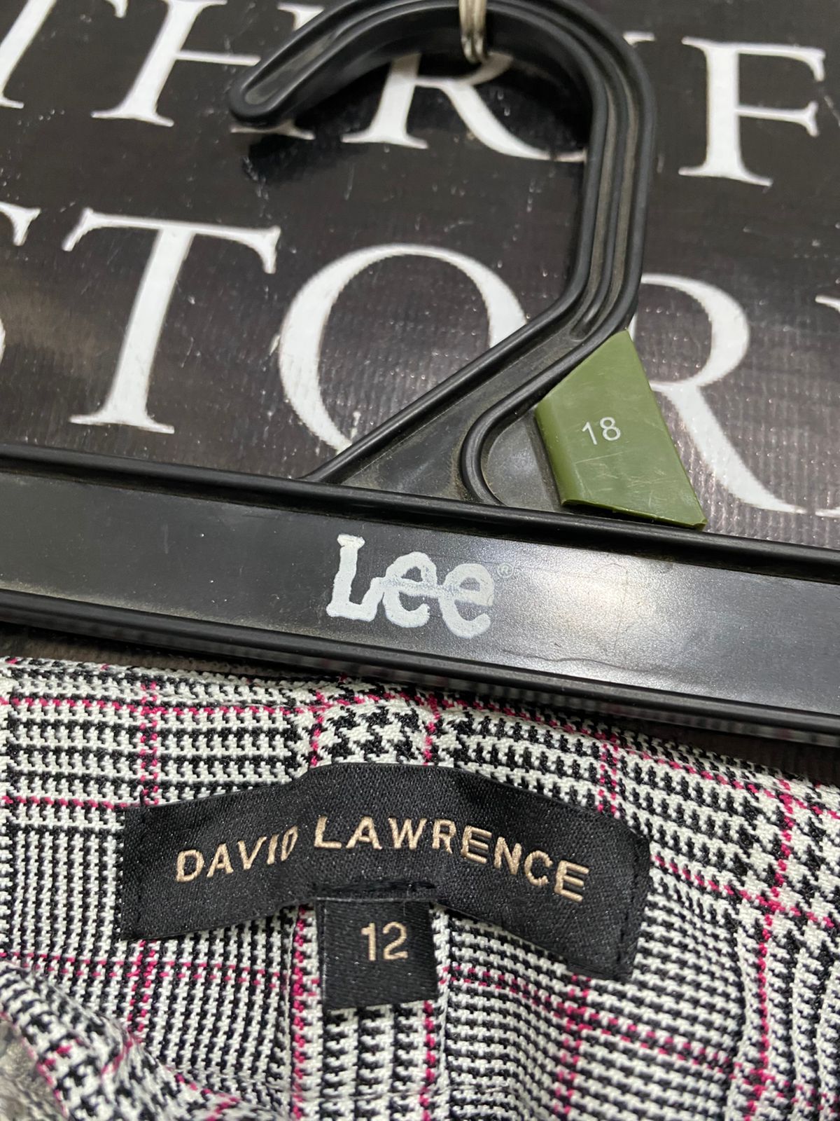 DAVID LAWRENCE |XL| WAIST 34| A33| GREY CHECK TAILORED WIDE-LEG TROUSERS
