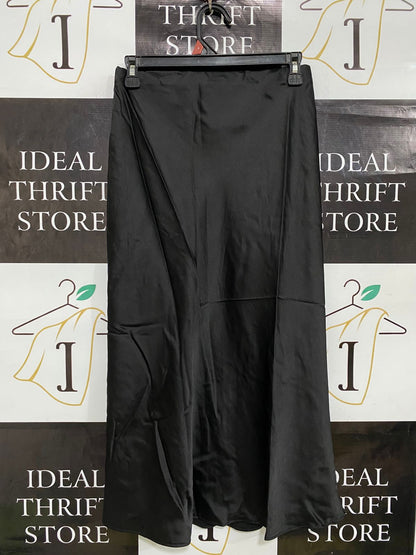 LIPSY |S| WAIST 26| A33| BLACK SATIN BUTTON-ACCENT SLIT MIDI SKIRT
