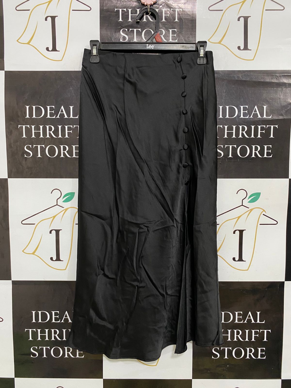 LIPSY |S| WAIST 26| A33| BLACK SATIN BUTTON-ACCENT SLIT MIDI SKIRT