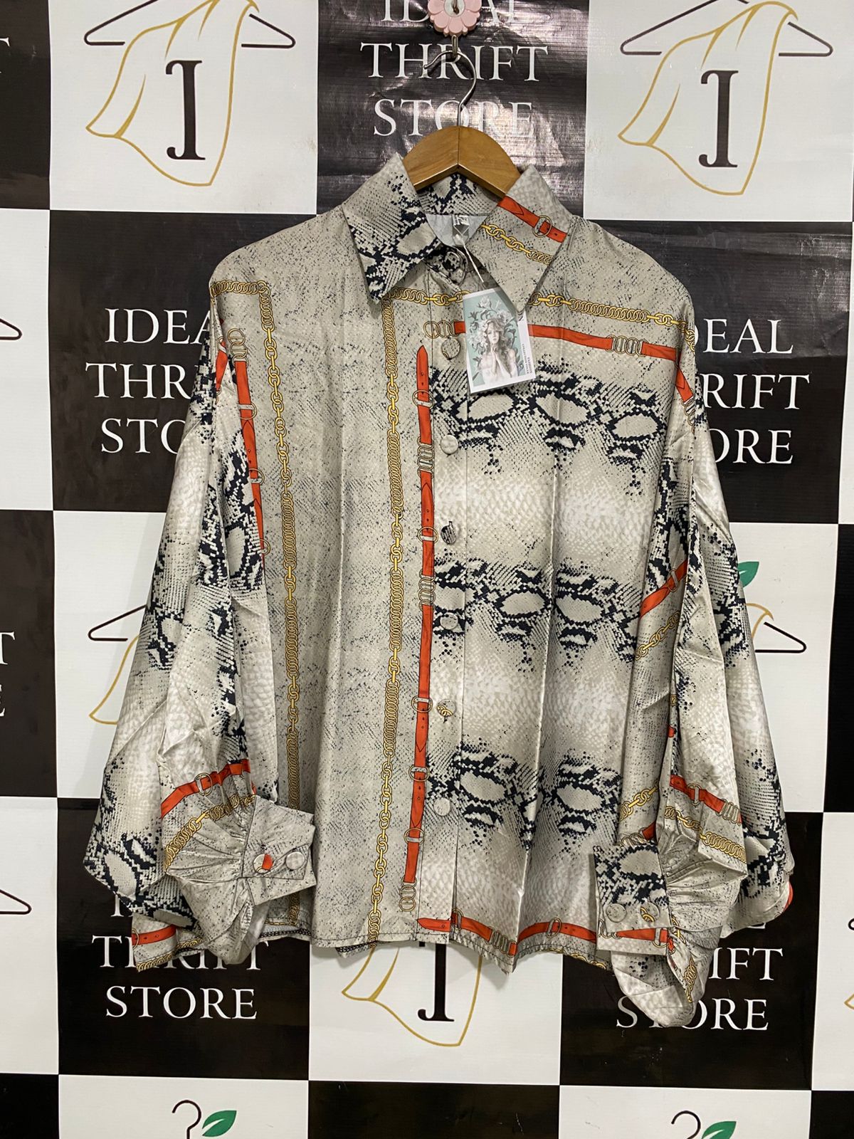 FASHION |L| BUST FREE| A33| NEUTRAL SNAKESKIN & CHAIN-PRINT OVERSIZED BUTTON-UP SHIRT