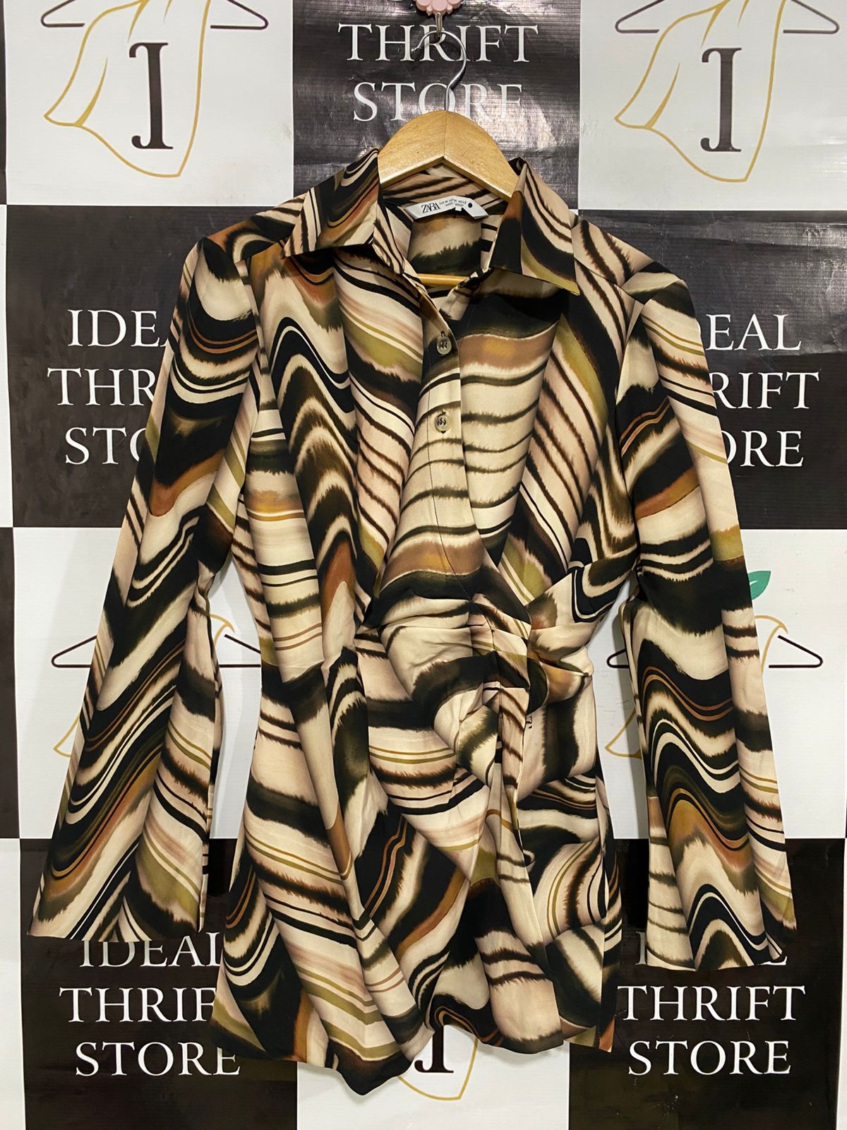 ZARA |M| BUST 18| A33| ABSTRACT SWIRL PRINT RUCHED COLLARED SHIRT