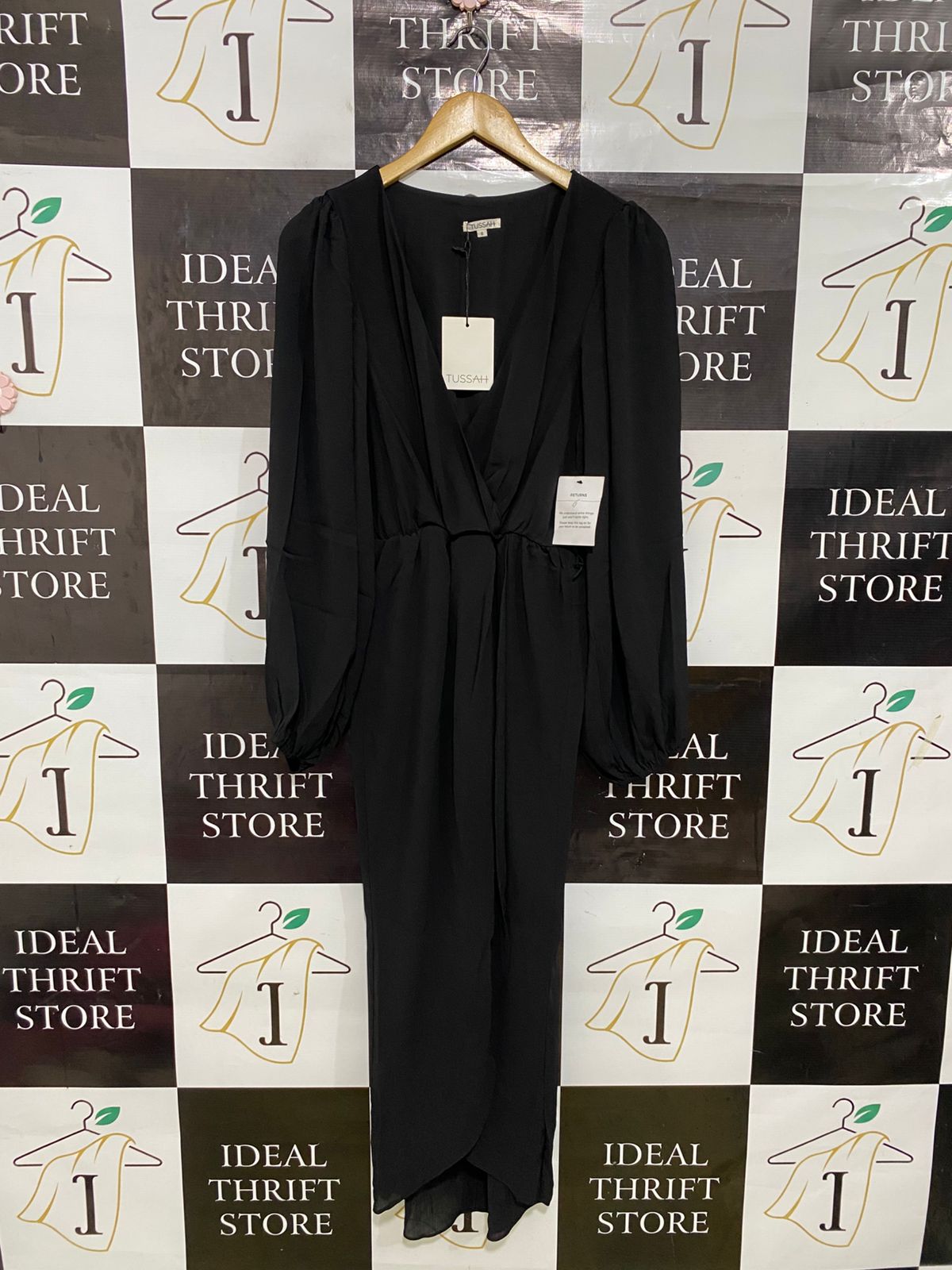 TUSSAH |S| BUST 15| A33| BLACK V-NECK LONG-SLEEVE WRAP MIDI DRESS