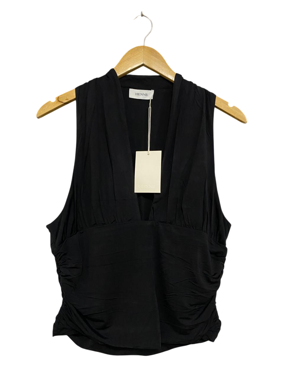 HENNE |XL| BUST 16| A34| BLACK PLUNGING V-NECK SLEEVELESS RUCHED TOP
