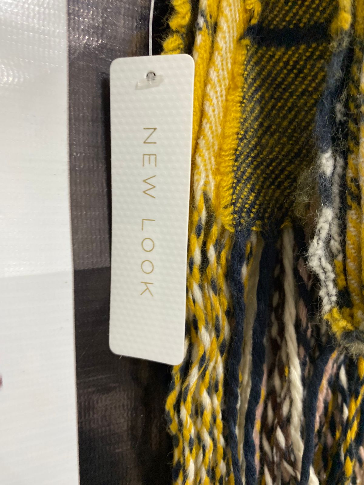 NEW LOOK MUSTARD YELLOW PLAID FRINGED WINTER SCARF
