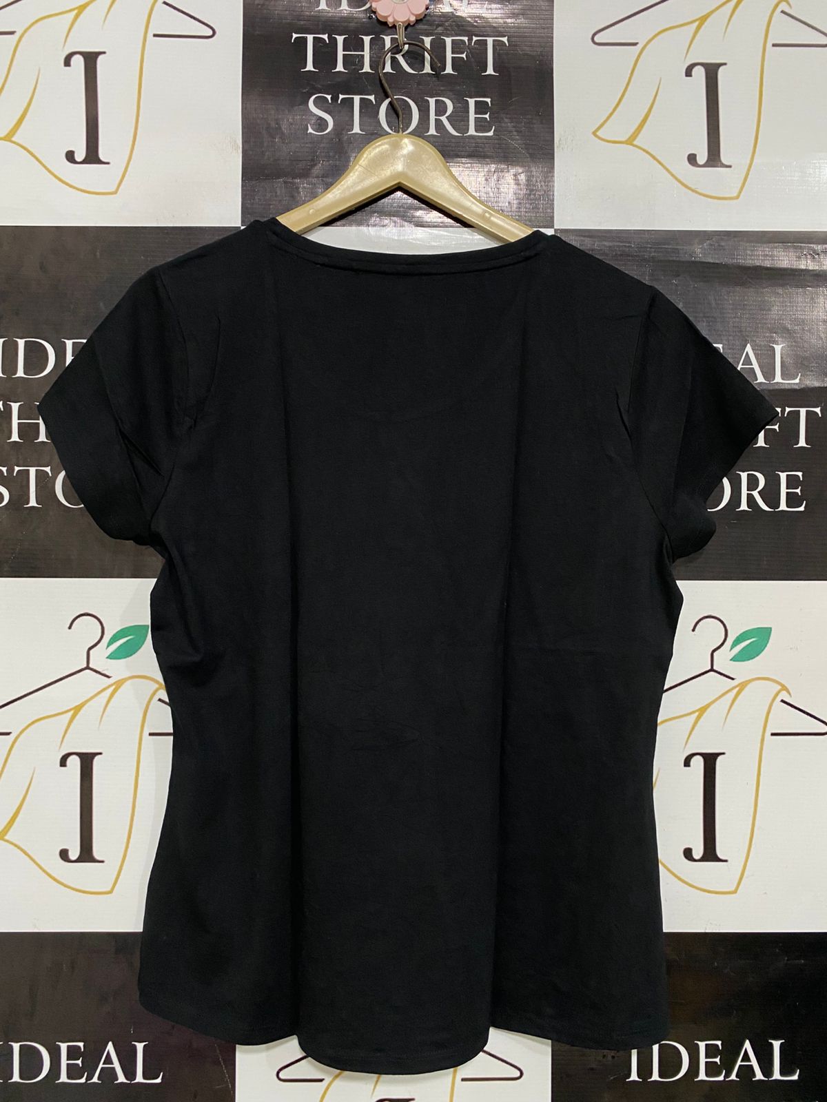 TARGET ACTIVE |L| BUST 18| A34| BLACK AUSTRALIAN COTTON SCOOP-NECK BASIC T-SHIRT