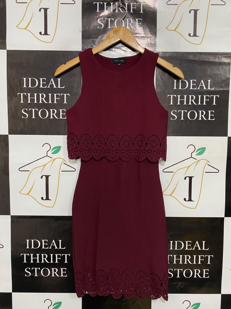 NEW LOOK |S| BUST 14| A35| BURGUNDY LASER-CUT SCALLOPED OVERLAY BODYCON MINI DRESS