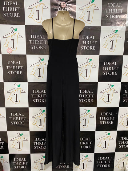 PRETTYLITTLE THING |S| BUST 15| A35| BLACK STRAPPY HALTER WIDE-LEG JUMPSUIT