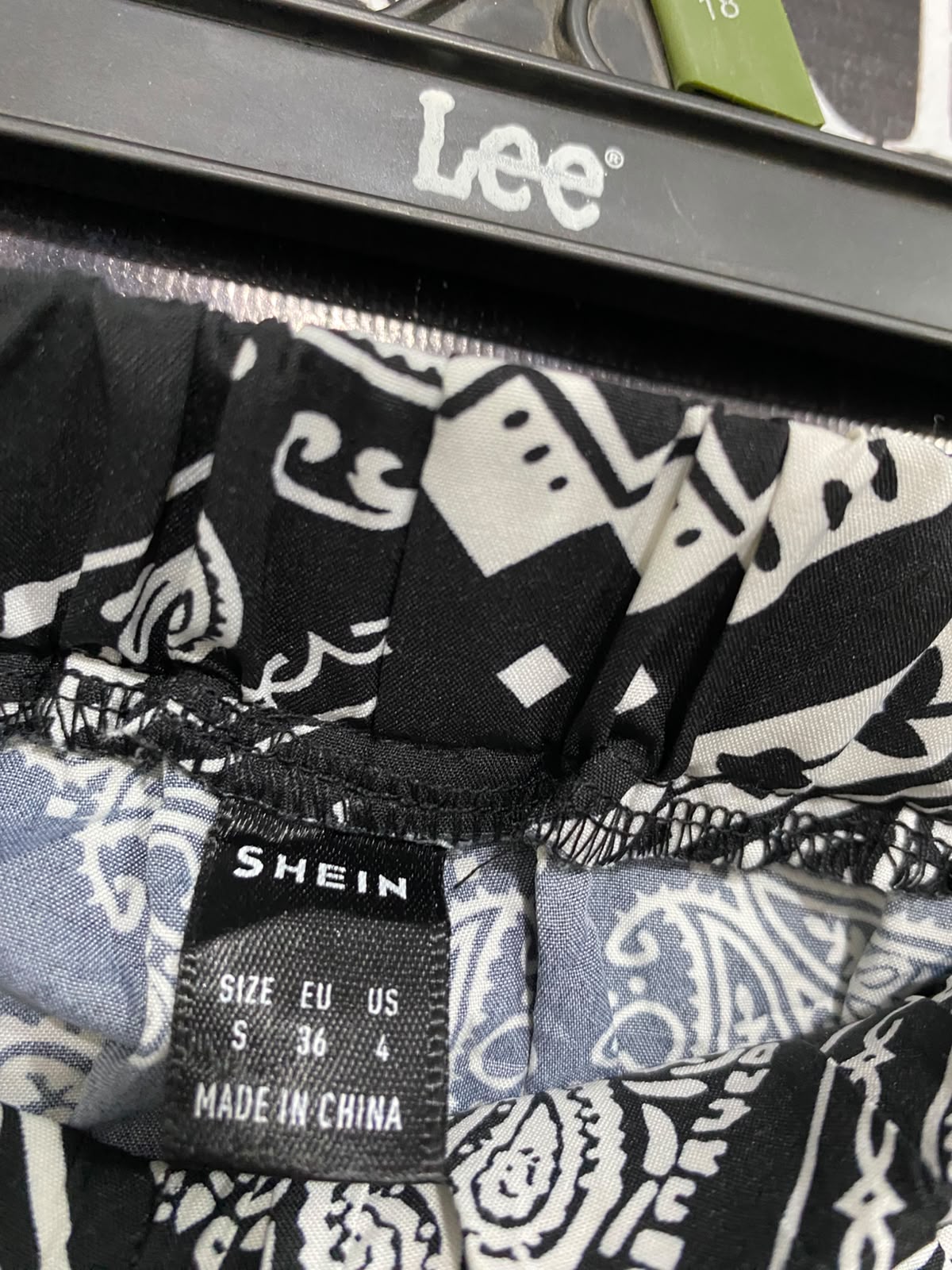 SHEIN |S| WAIST 24| A35| BLACK & WHITE PAISLEY PRINT HIGH-WAISTED WIDE-LEG PALAZZO PANTS