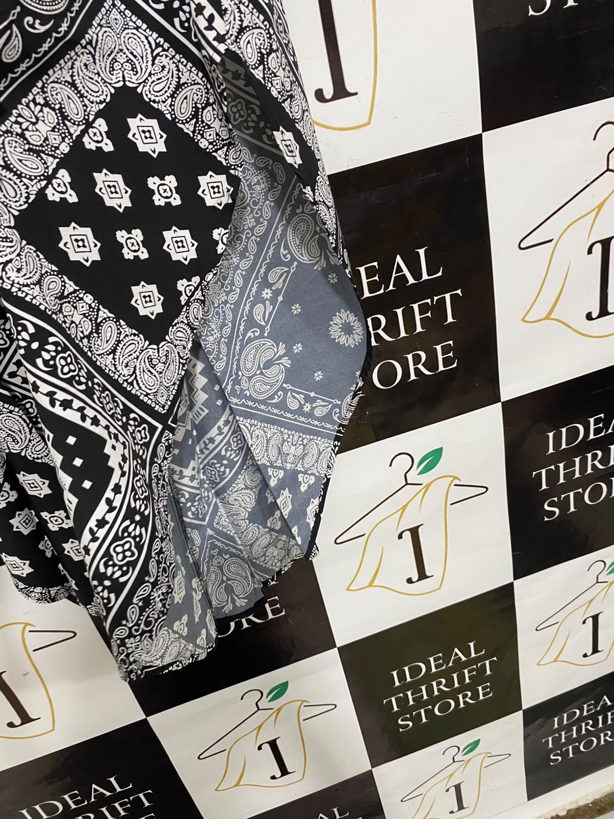 SHEIN |S| WAIST 24| A35| BLACK & WHITE PAISLEY PRINT HIGH-WAISTED WIDE-LEG PALAZZO PANTS