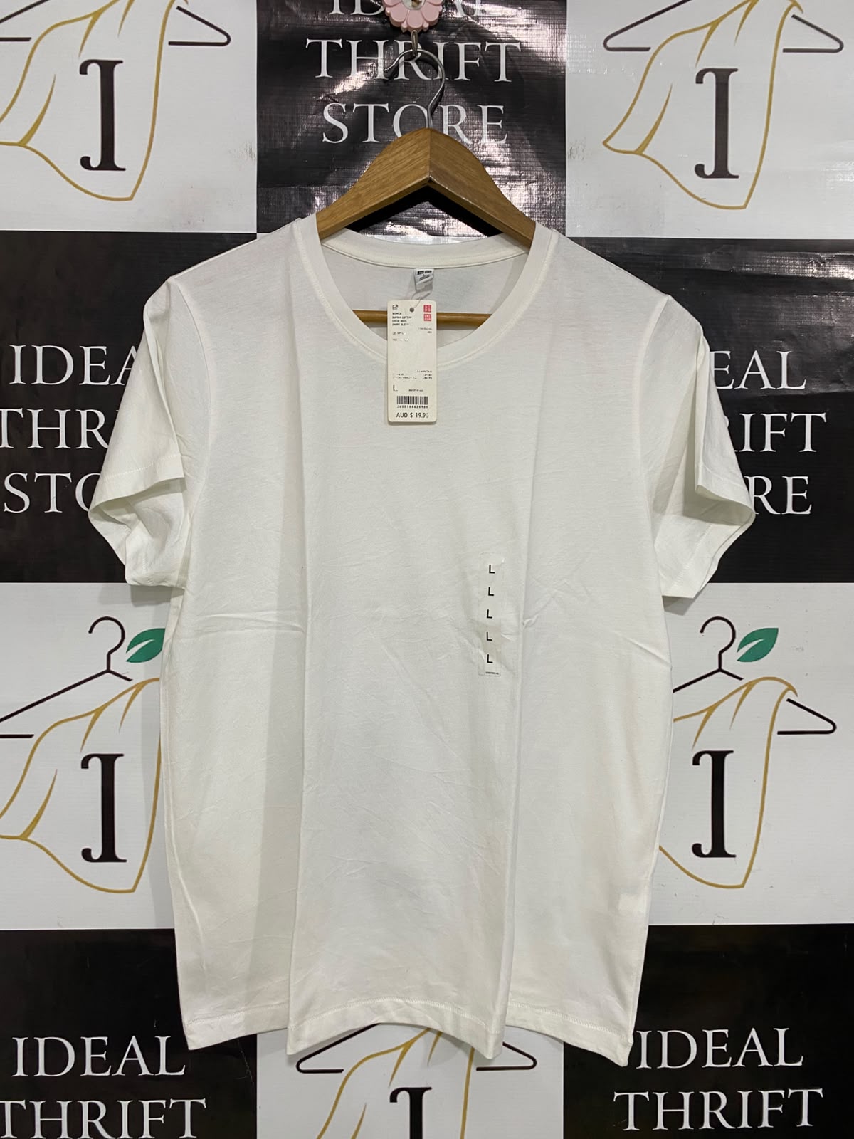 UNIQLO |L| BUST 19| A35| WHITE CREW-NECK BASIC COTTON SHORT-SLEEVE T-SHIRT