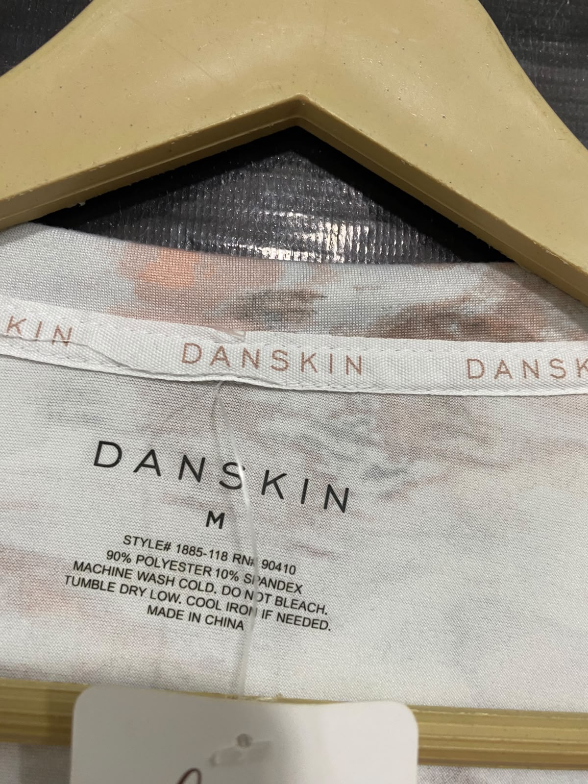 DANSKIN |M| BUST 19| A35| TIE-DYE PRINT "OH SO SOFT" ACTIVEWEAR SHORT-SLEEVE T-SHIRT