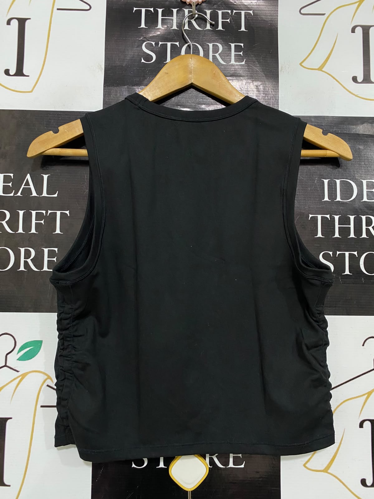 CRANE |S| BUST 16| A35| PERFORMANCE BLACK SIDE-RUFFLED ACTIVEWEAR CROP TANK TOP
