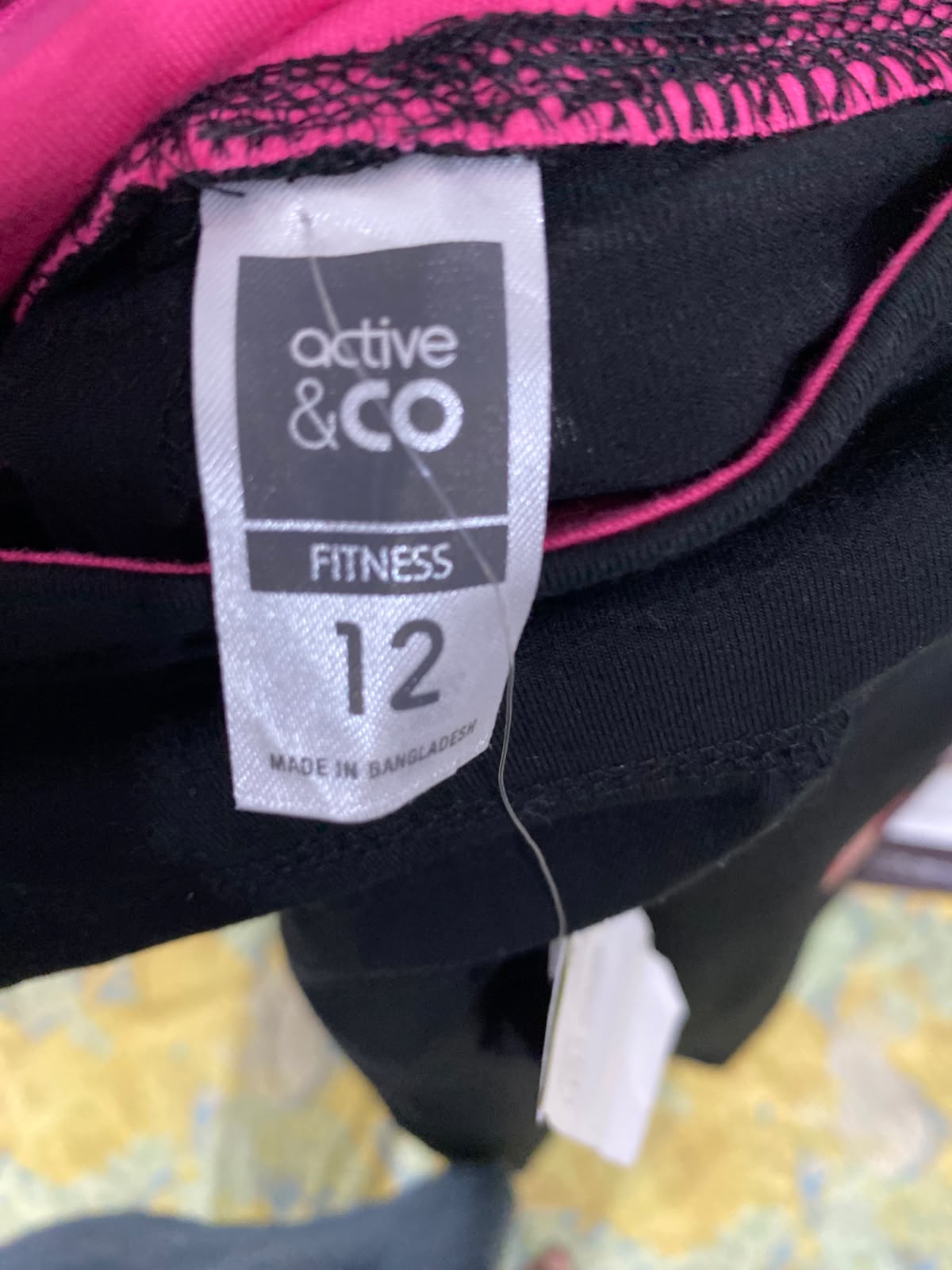 ACTIVE & CO |S| WAIST 26| A34| BLACK HIGH-WAISTED PERFORMANCE ACTIVEWEAR LEGGINGS WITH HOT PINK WAISTBAND
